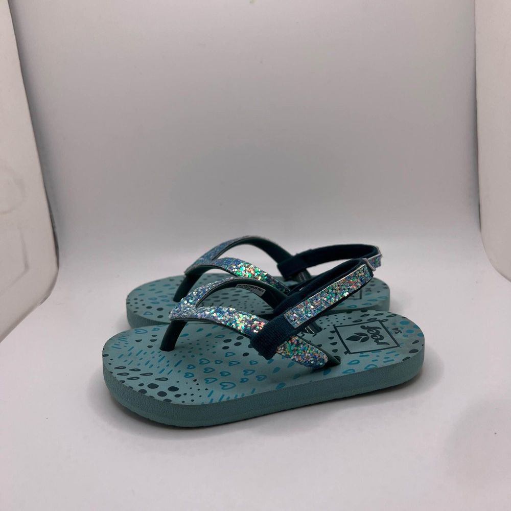 Toddler Reef Sandals Size 3/4